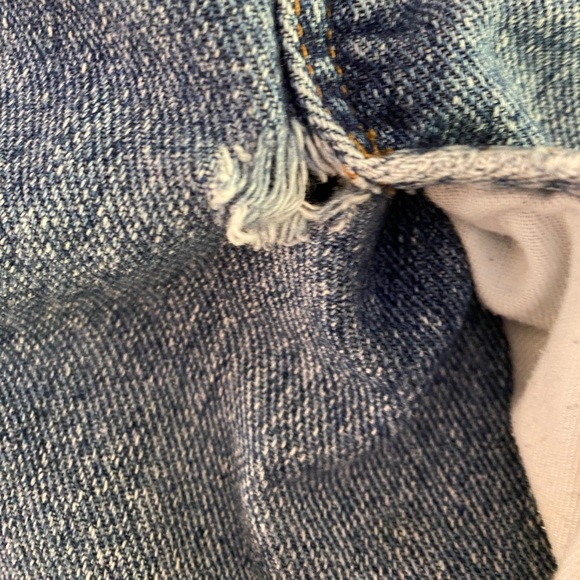 VINTAGE Levi’s Medium Wash Denim Thrashed Destroyed Grunge Trucker Jacket SZ XXL - Picture 12 of 15